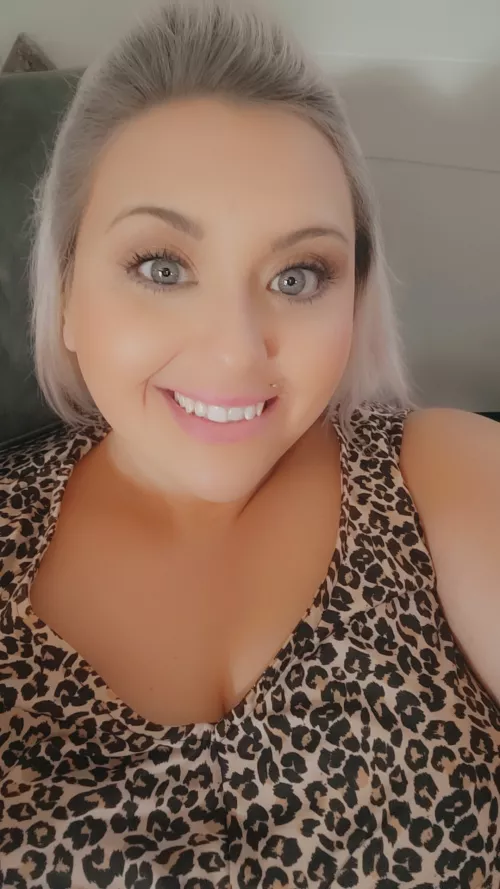 Just the new girl by platinumbbw