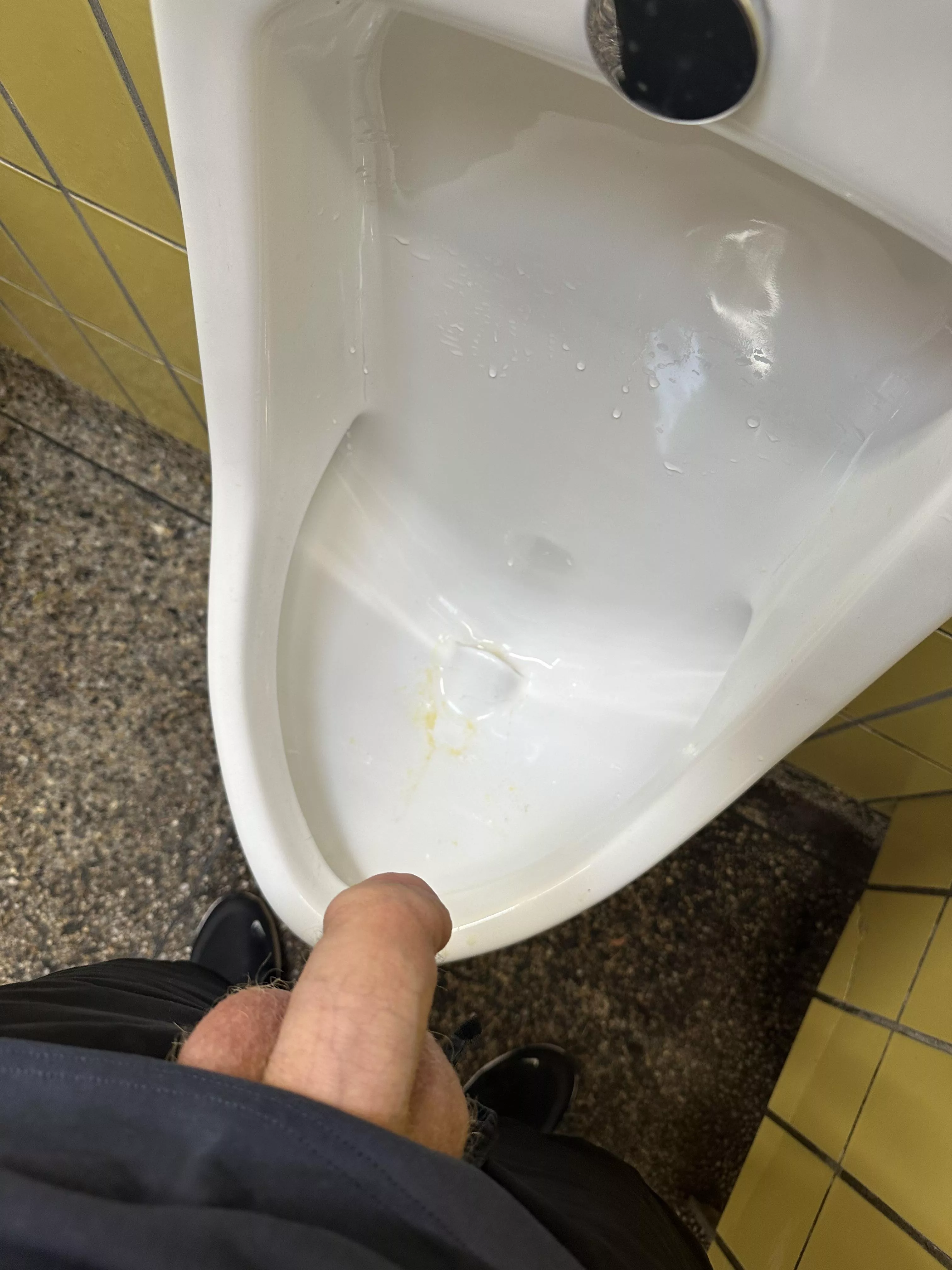 oh hello 🥵🔥 posted by feetplorer