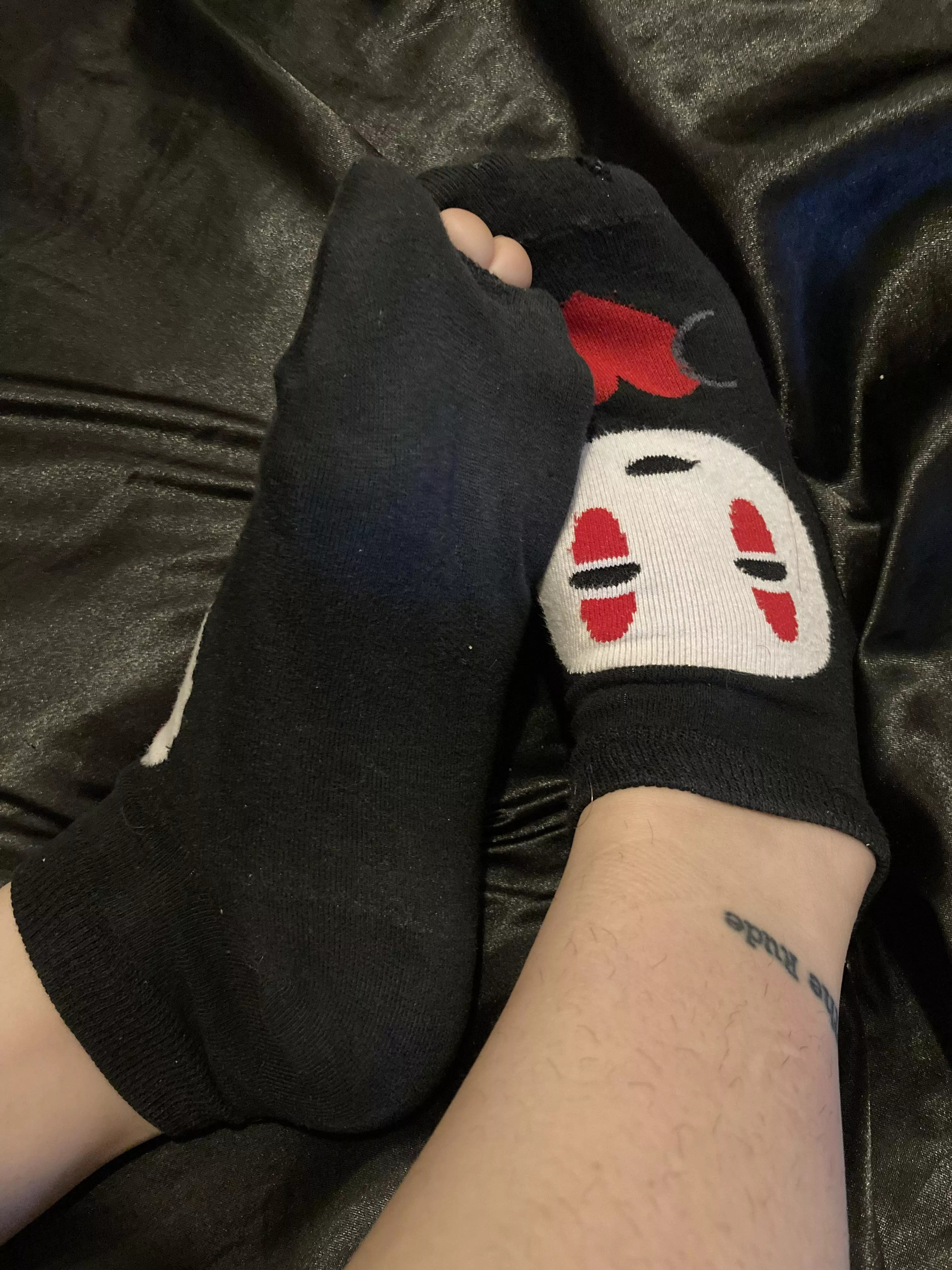 [selling] Come here and please your wifeu~ Selling panties/socks/bras and more~ posted by SlutSellingSocks