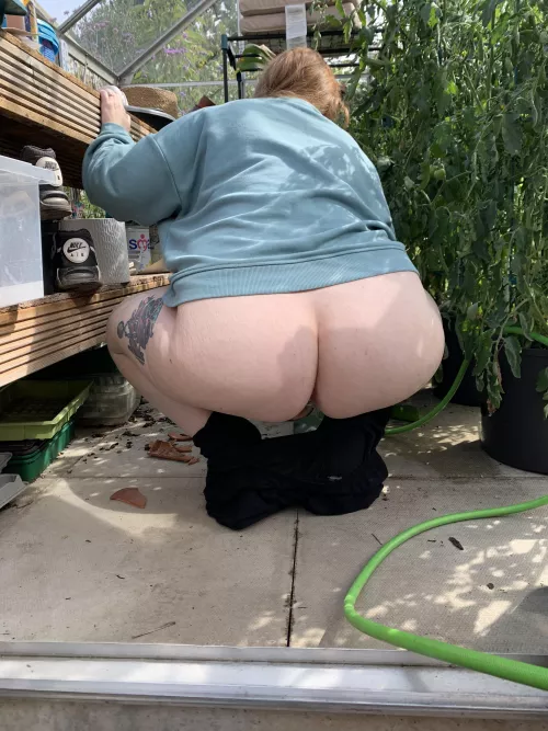 This naughty MILF enjoys being fucked outdoors 😉 by PlushyTushy