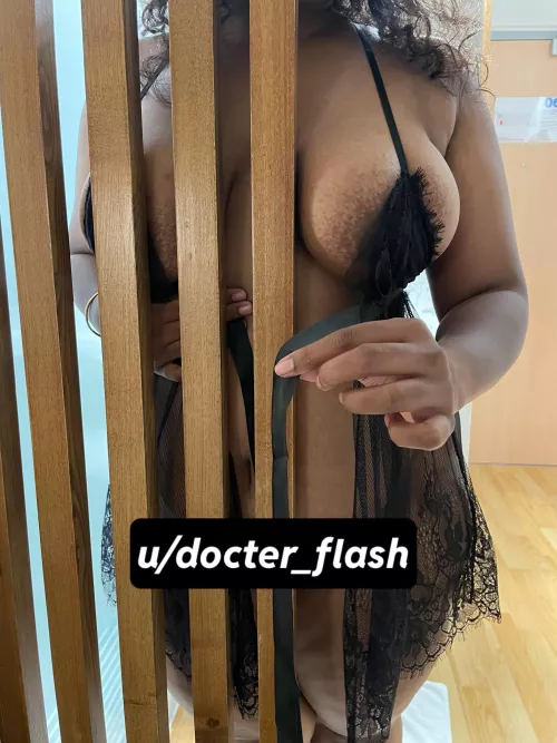 Wanna strip that lingerie 🫦[F] by docter_flash