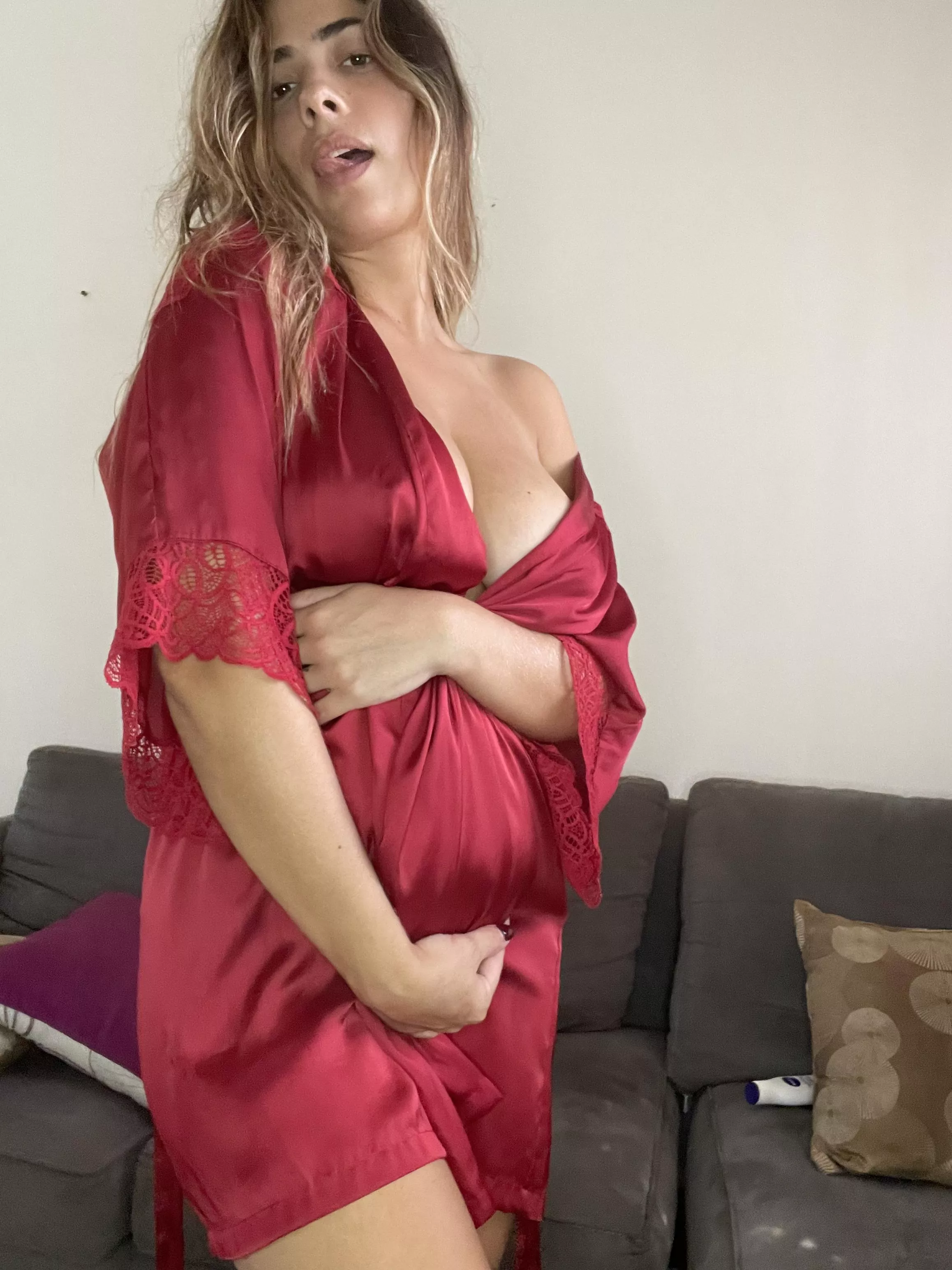 Would you fuck a first time momma? posted by Malucollete_