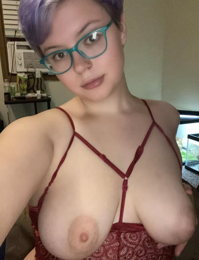 Your load needs to go all over my glasses and tits posted by violetross