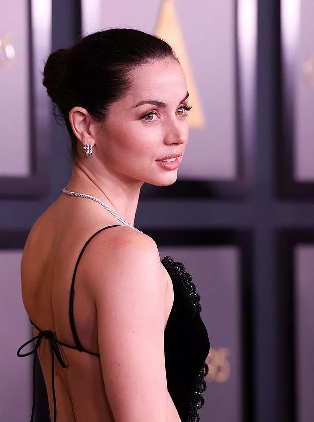 Ana de Armas posted by mikere24