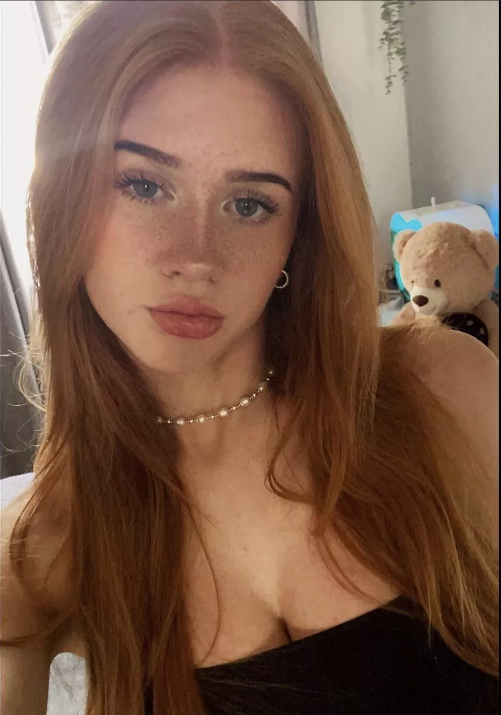 Close friend posted by No_Leather_9731