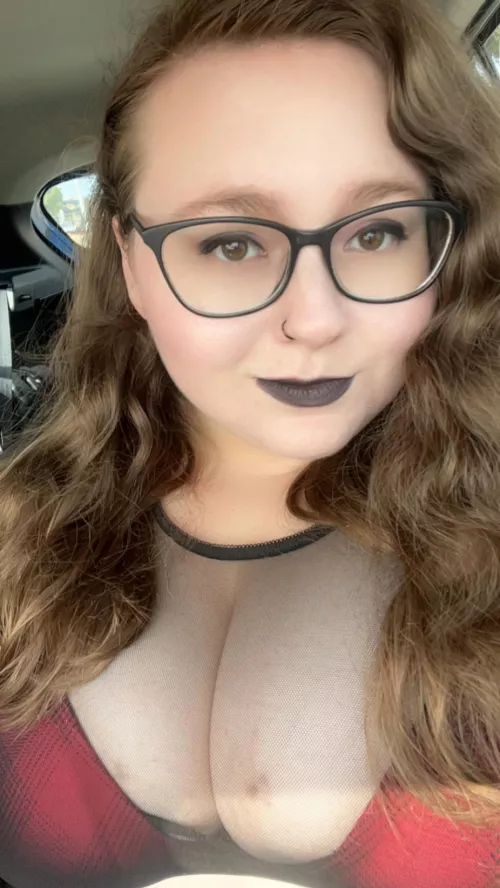 Concert bound!! by PeaxhyBeee