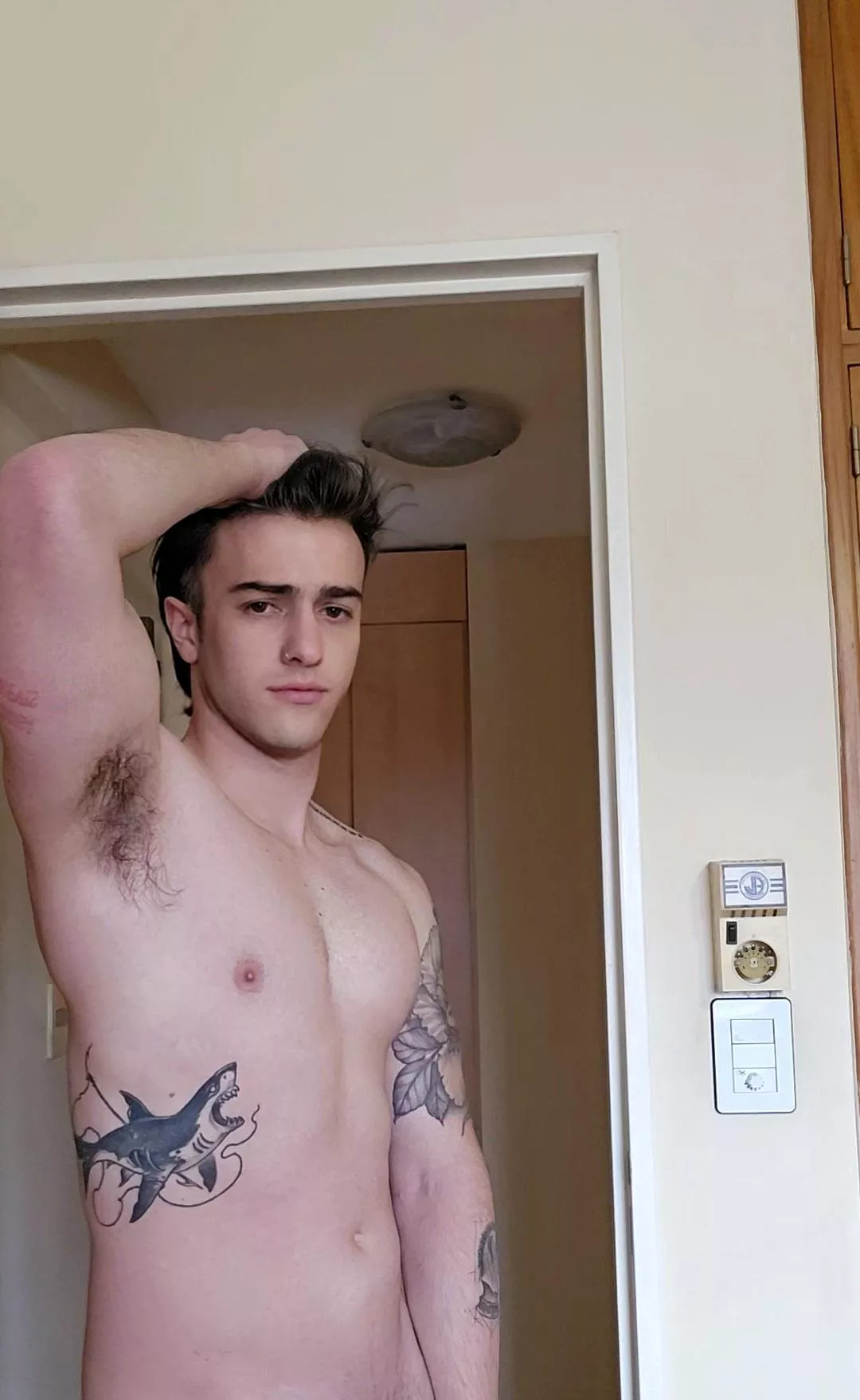 Do you like hairy armpits? posted by Powerful_Maybe_9304