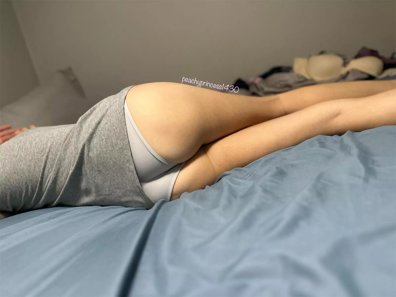 do you like my tight little ass?🫦 posted by peachyprincess1430