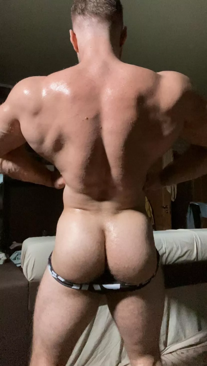 Do you think my ass looks lickable? posted by dorian_mcdon