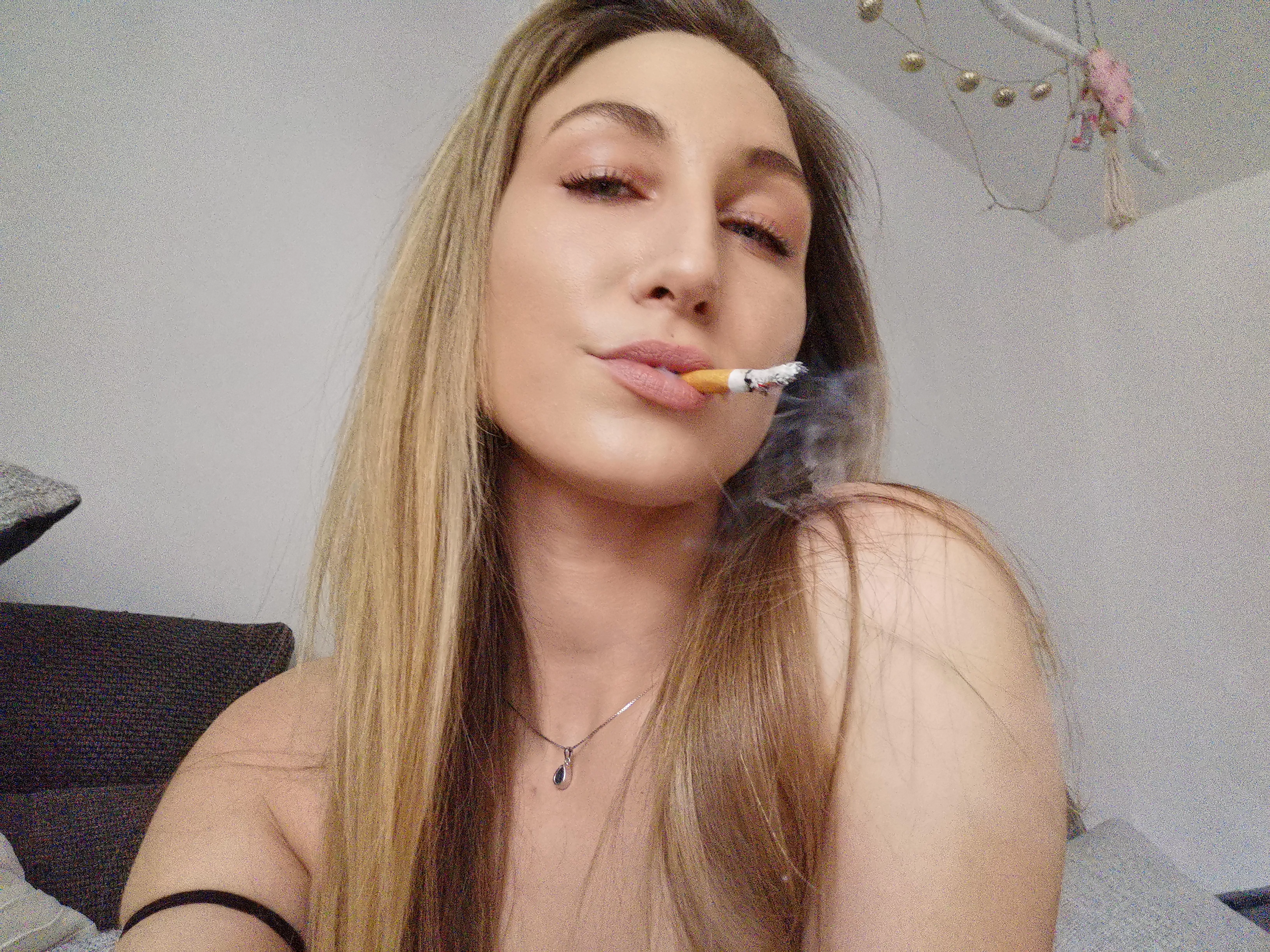 Easy like sunday morning 🚬 posted by derrie_t