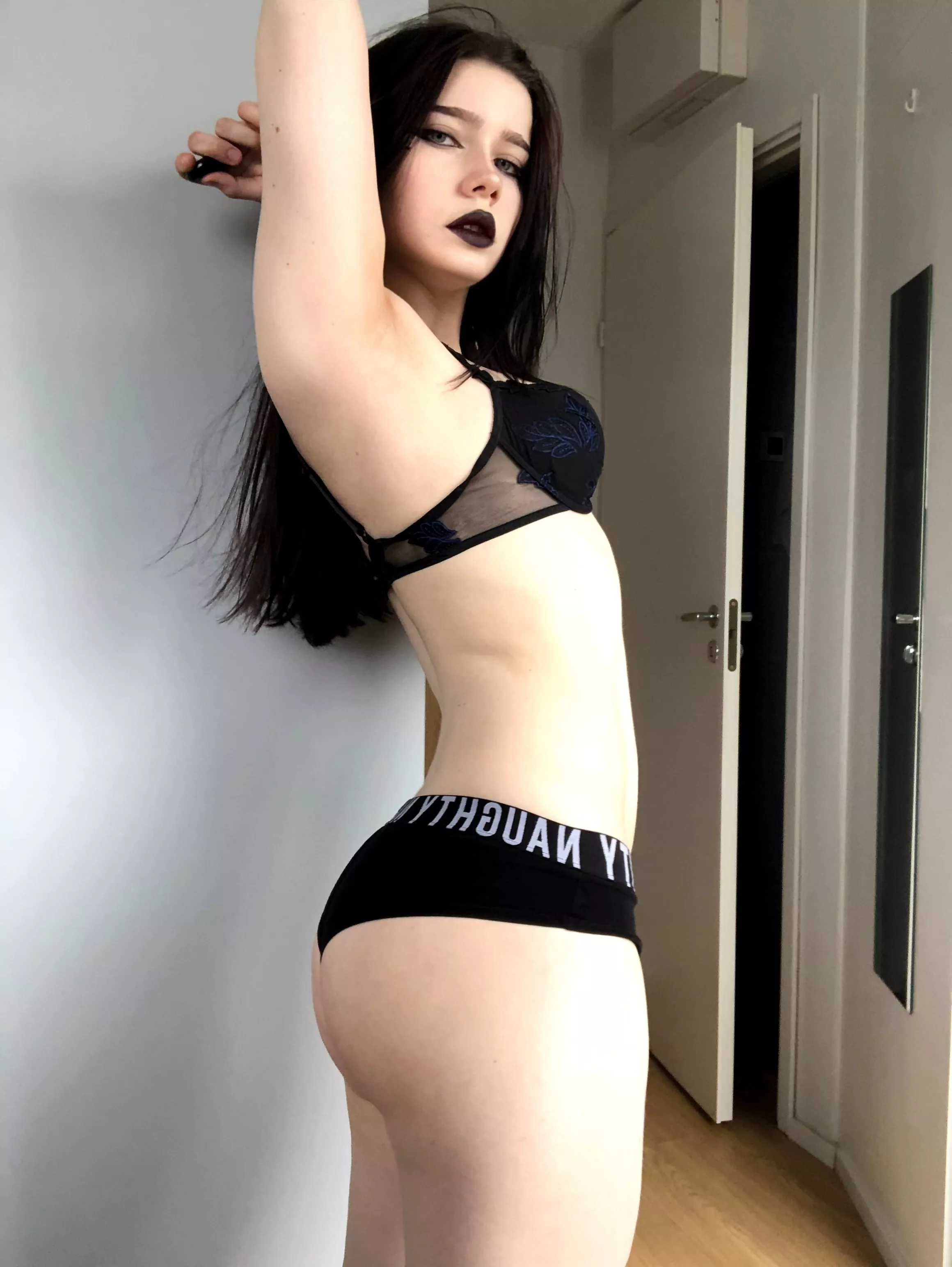 Grab and squish mee posted by Cashew225