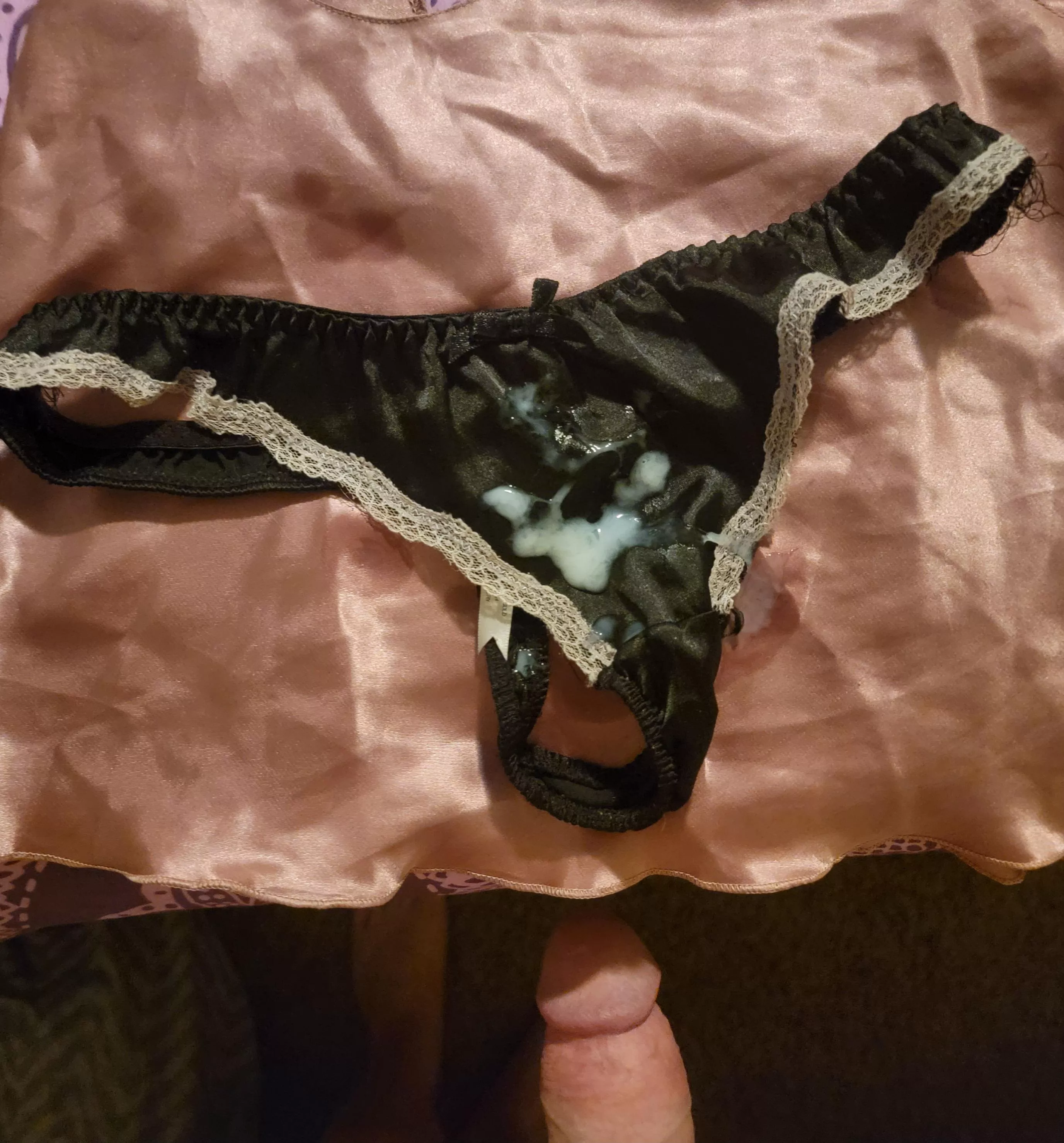 I 💖 💦 and 🩲 posted by SissySlutHeather