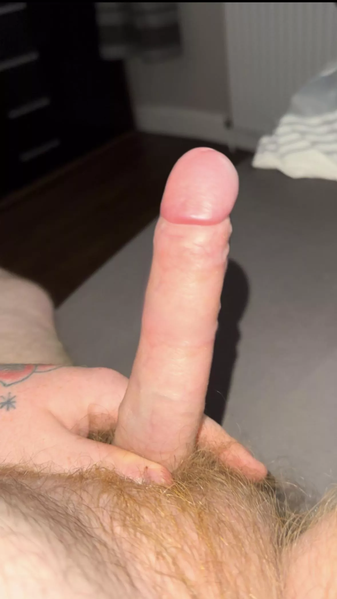 I’m small compared to others in here 😣 posted by Outrageous-Hour4236