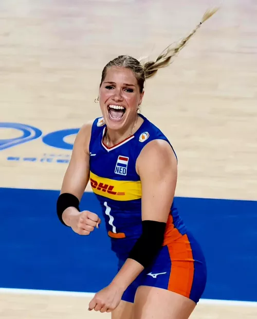 Kirsten Knip by proemn