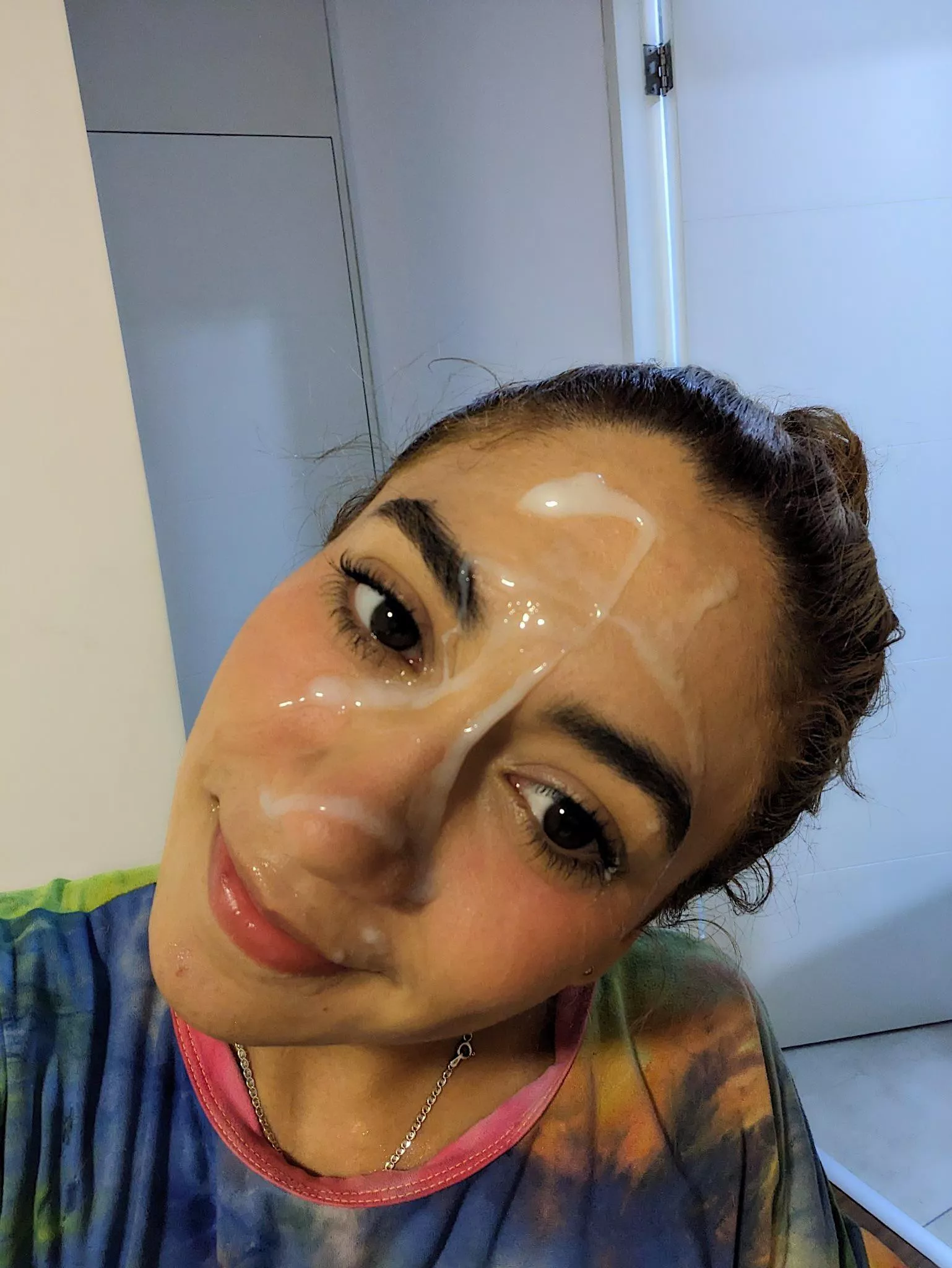 Latina Cummed posted by jmarkys