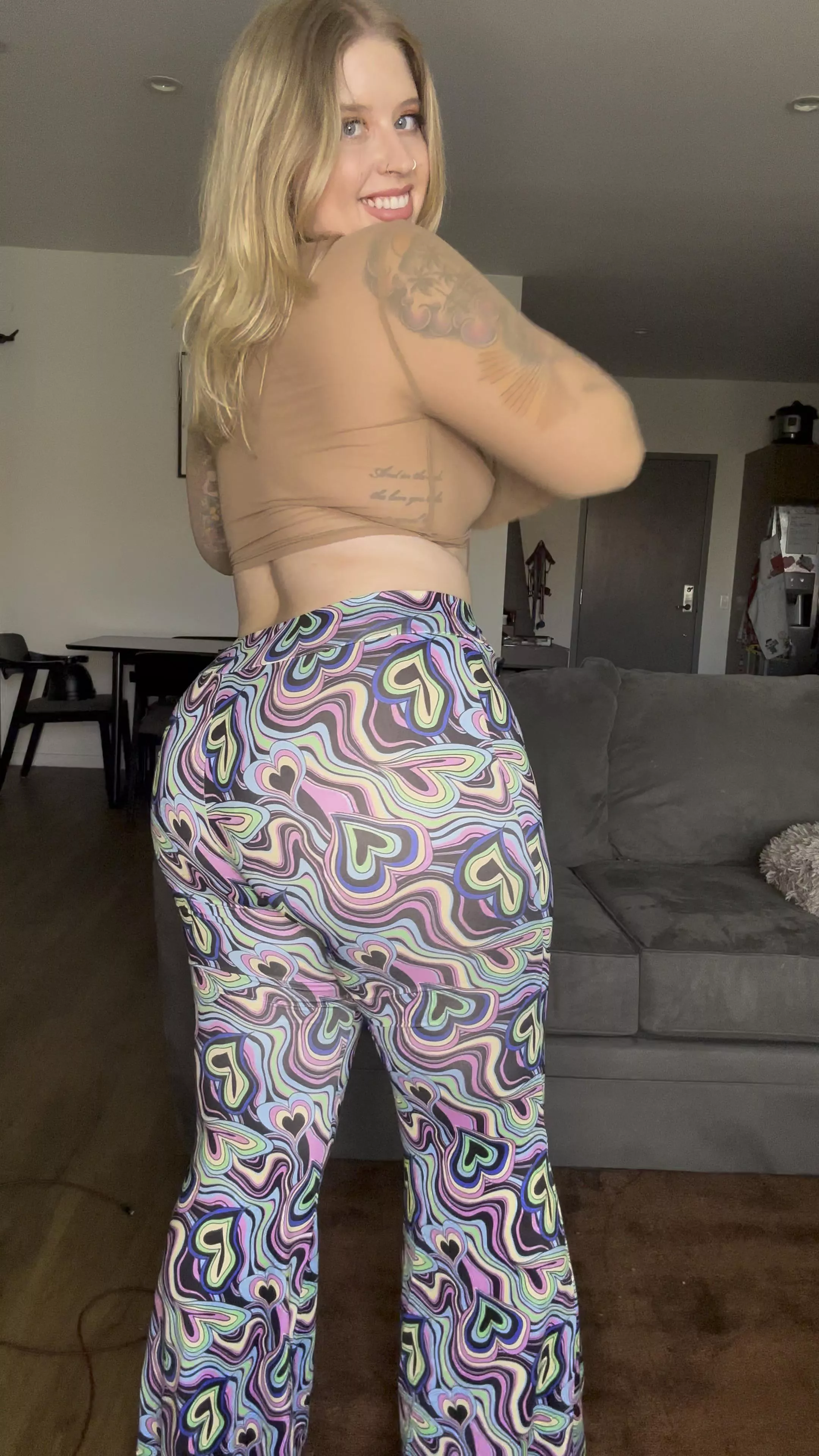 Like my outfit? posted by ofparkerpreroll