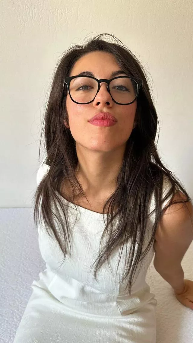 Love this kind of accessory as a tempting element F19 posted by little__devill