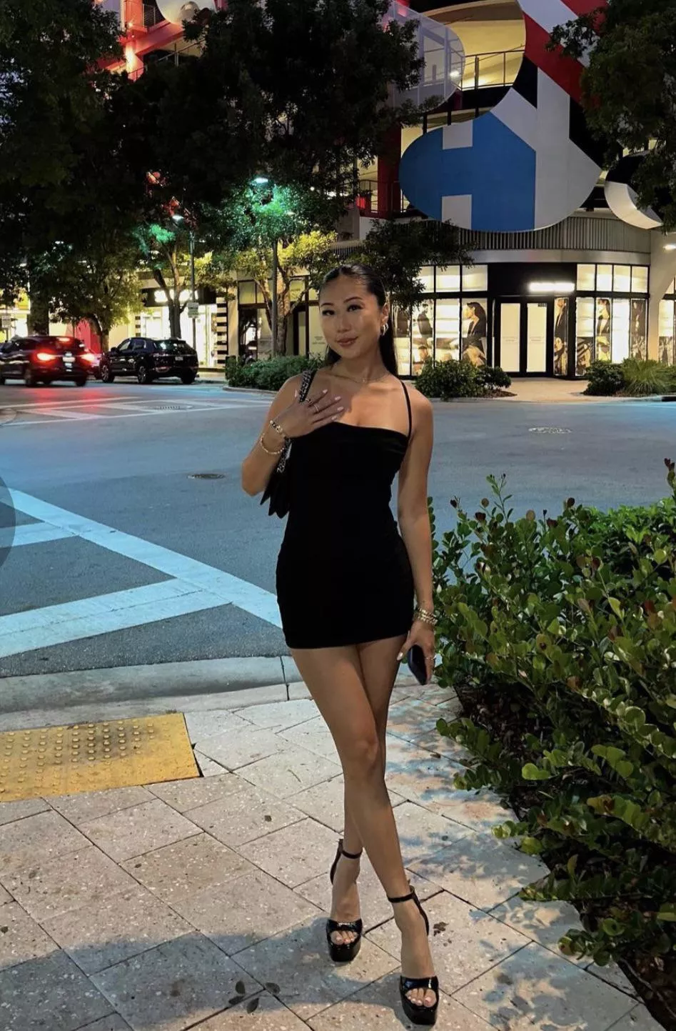 Miami nights posted by thibauted