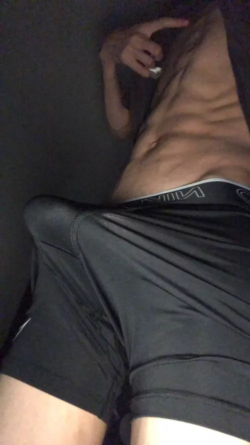 the only reason why i don’t wear nike compression shorts to the gym……… by Intelligent-Hour7741