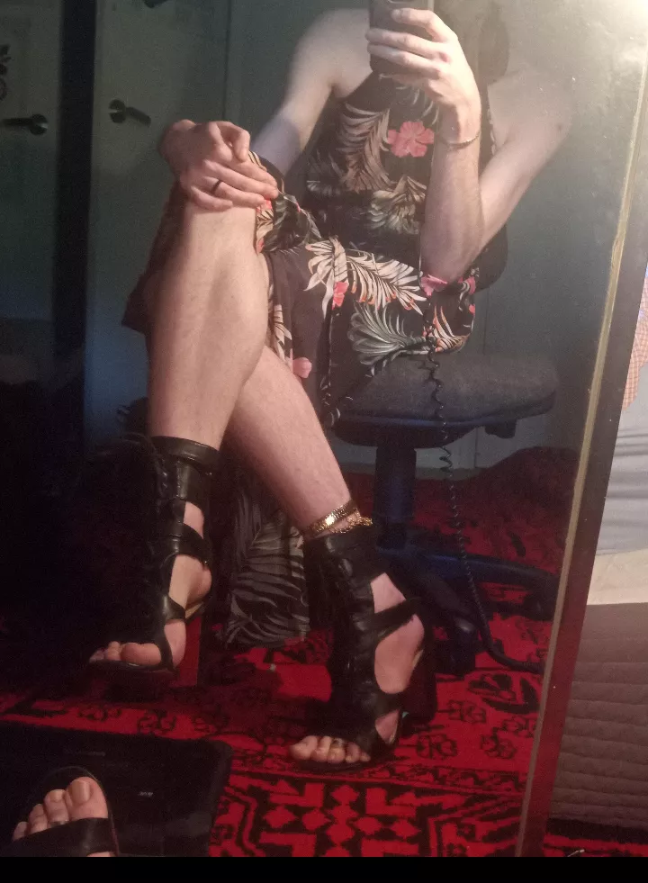 Want to watch me crush stuff right in front of you? posted by strelok6969