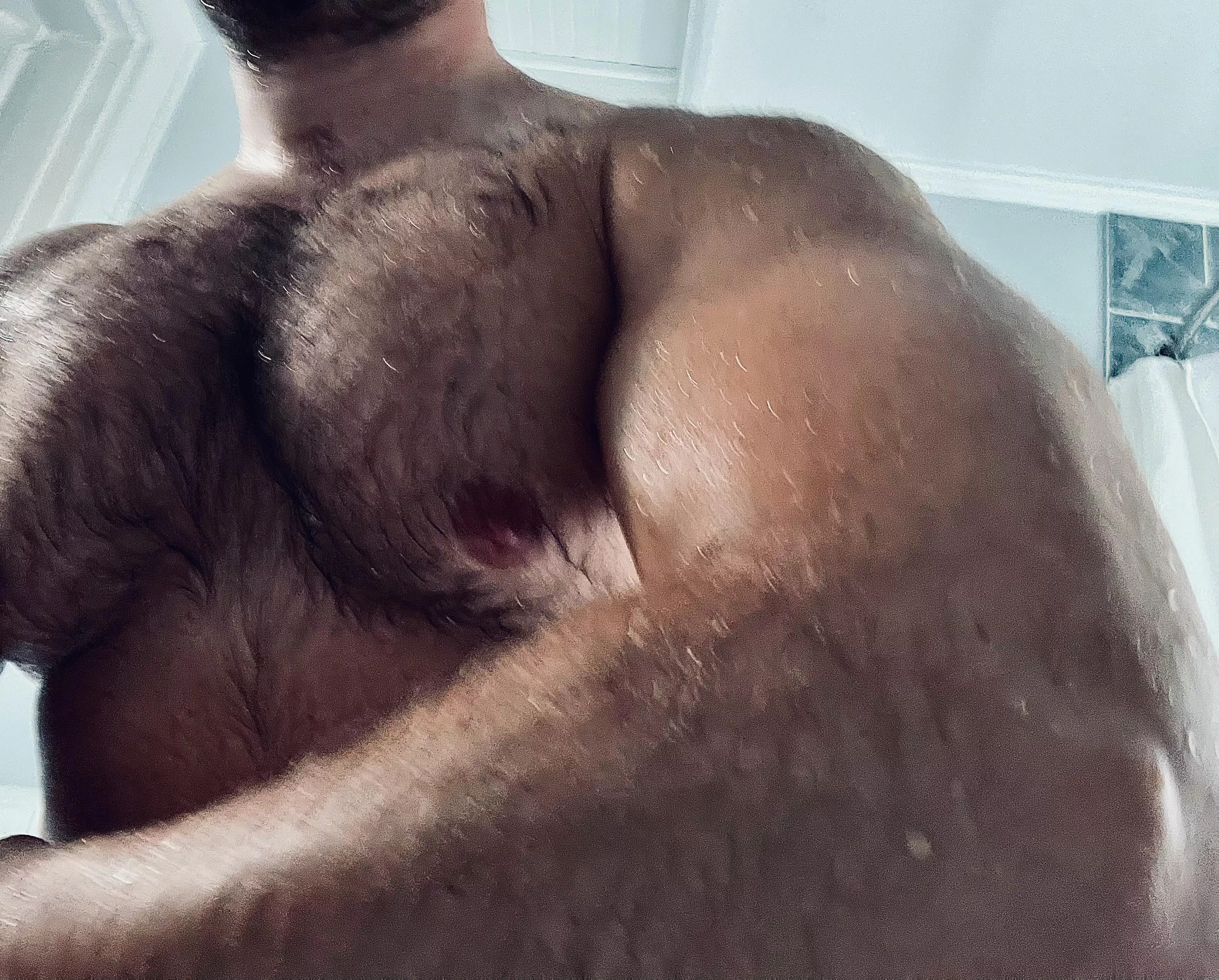 Wet Chest 💦 posted by chepuey