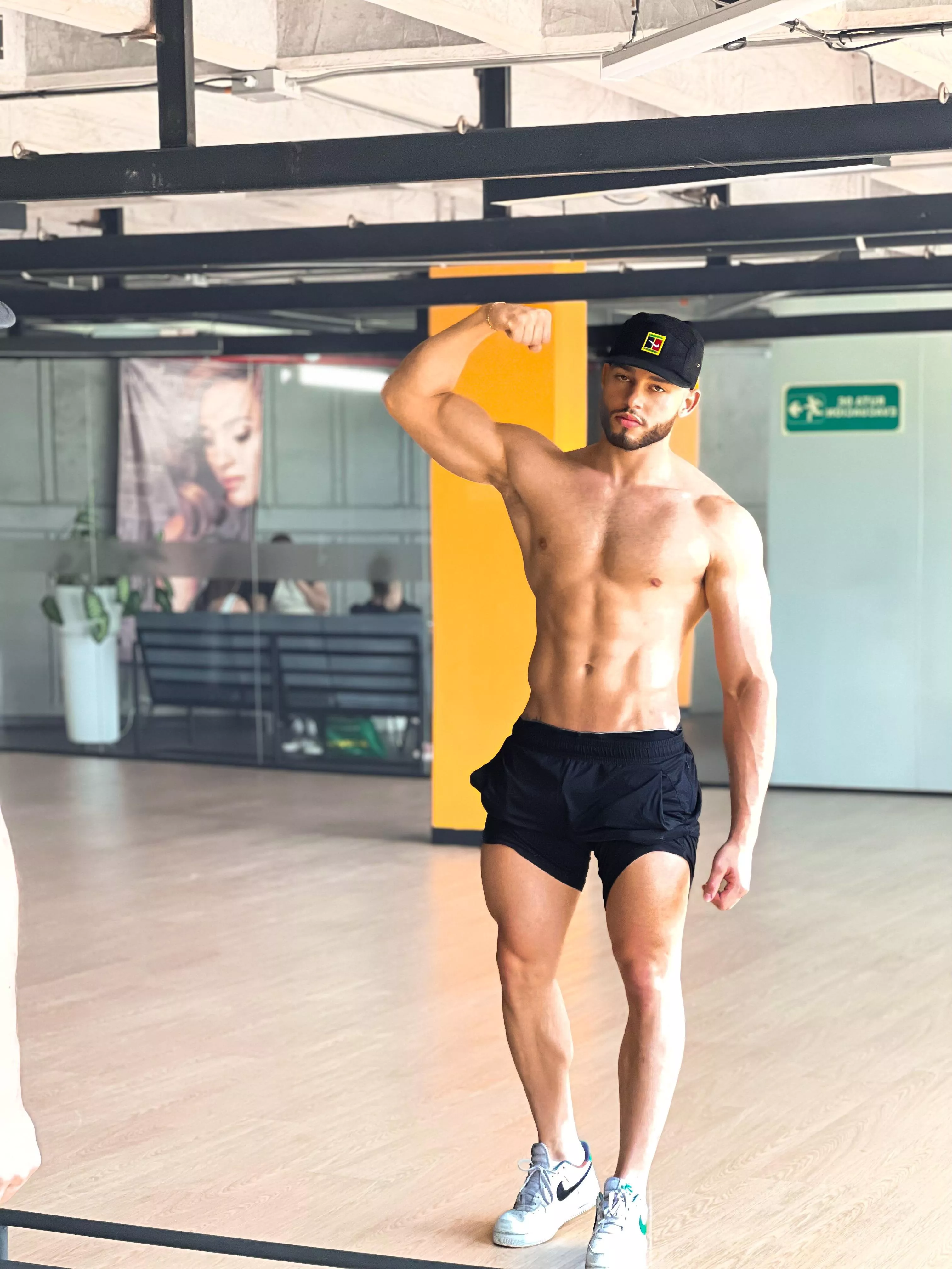 Whats good fam! New here B. 🐺 posted by bthunderxx