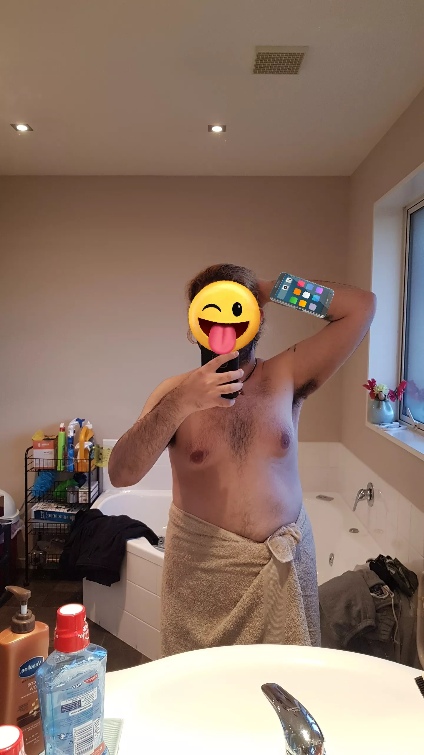 Who wants a whiff of my freshly showered body posted by Ibtis225