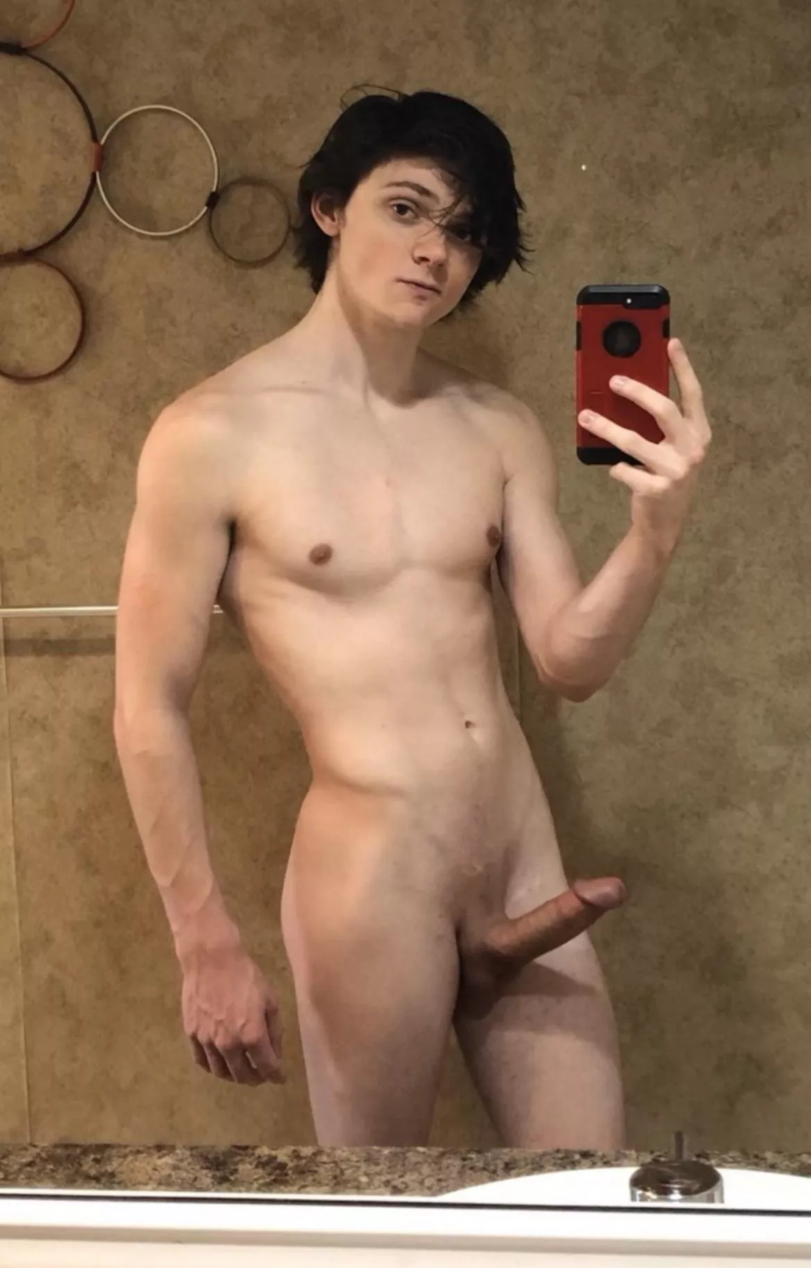 Who wants to shower? 🤓 posted by throwaway444483