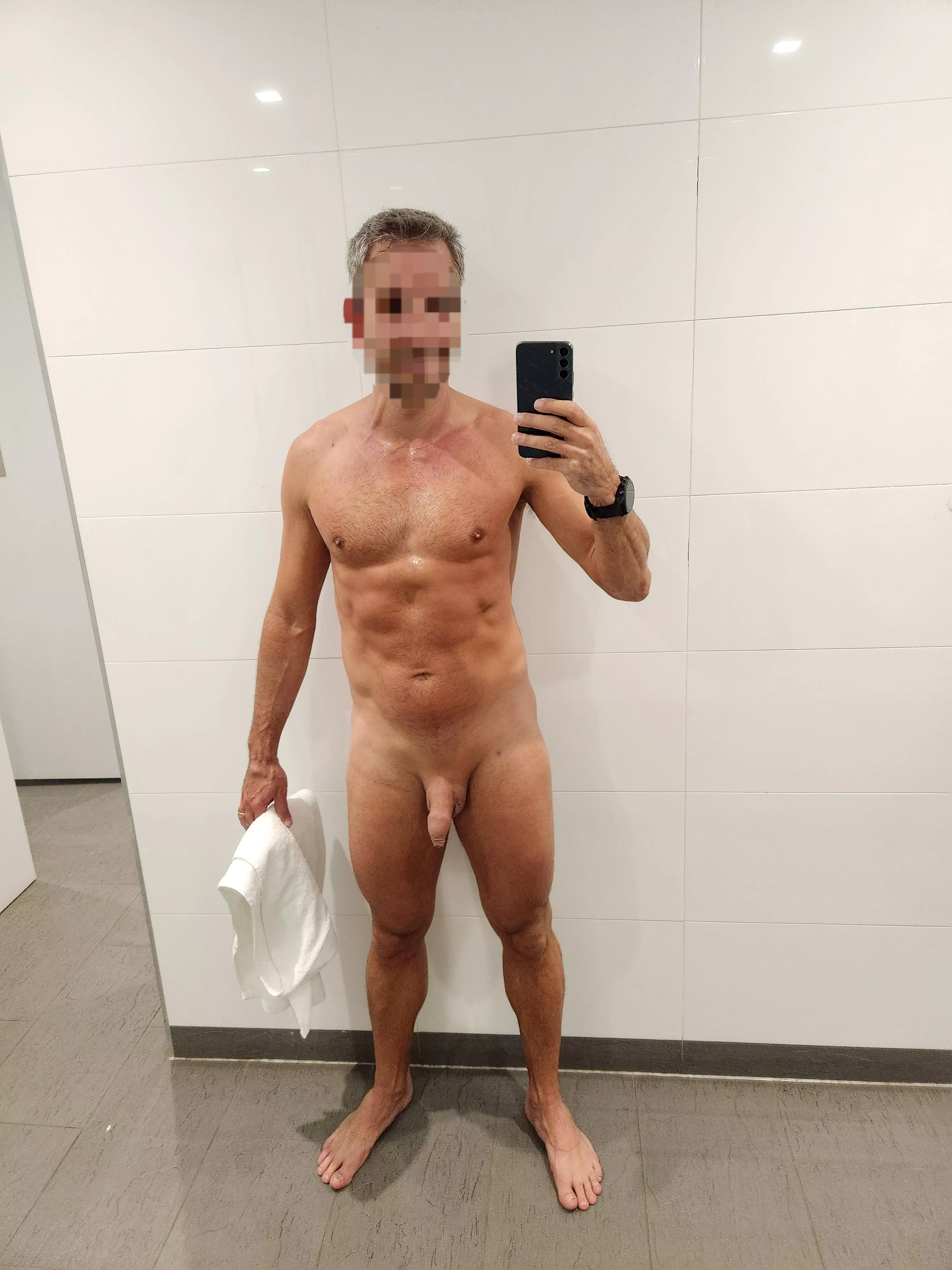 Workplace running [M] posted by publicnakedrun