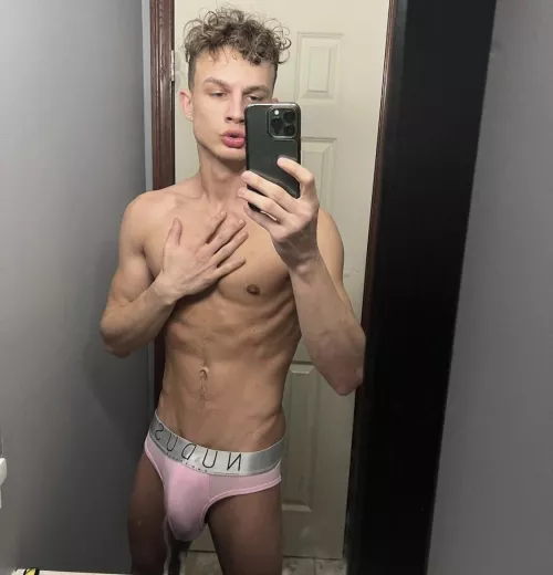 (18) hi I’m new here by tonytone_tv