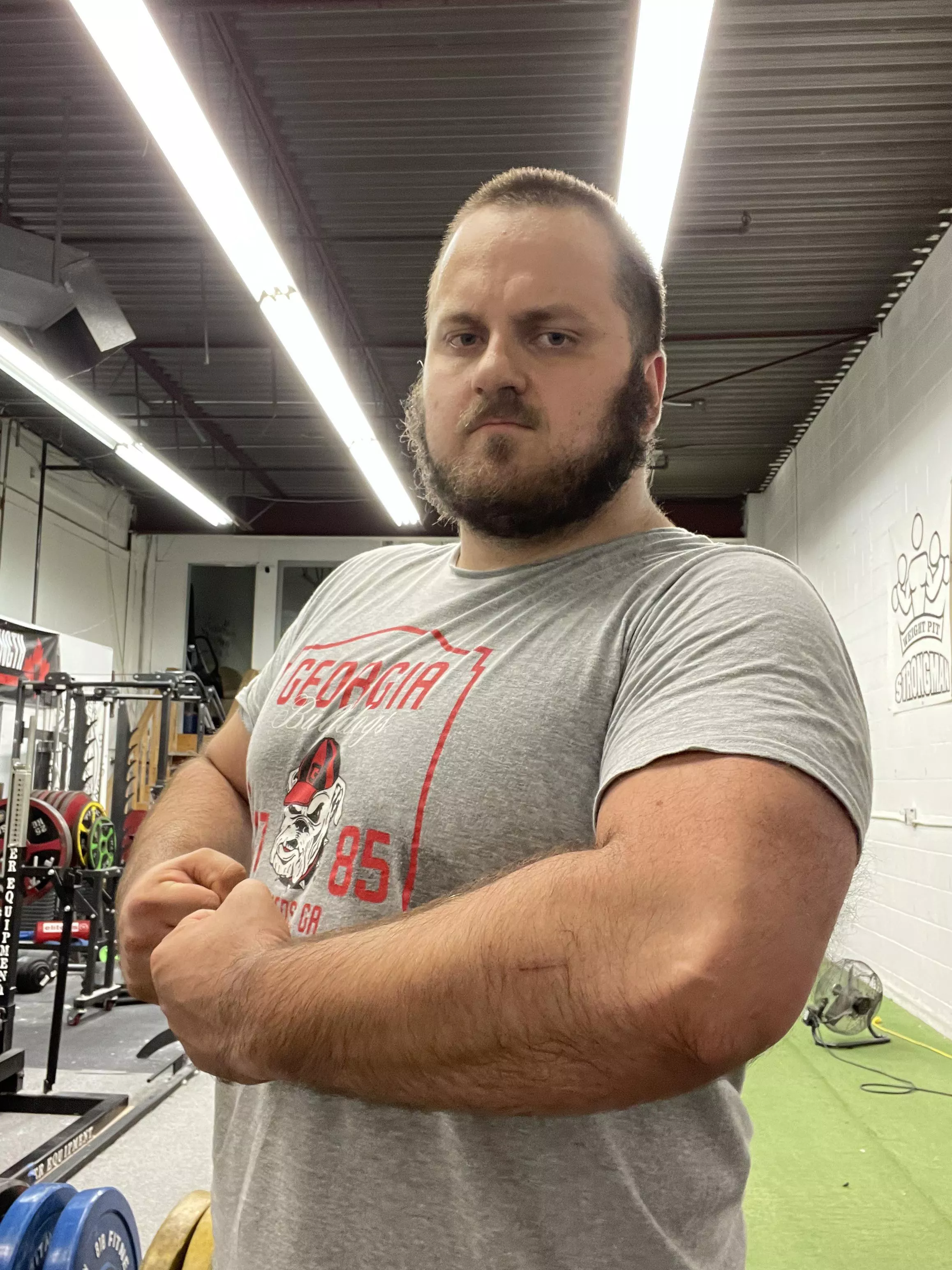 31 M Arms like tree trunks posted by metallumberjack