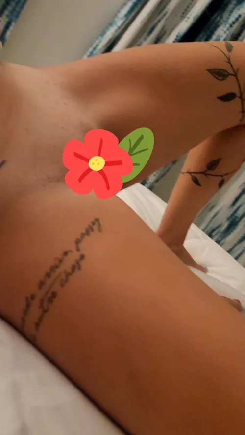 31f milf (smooth) by GaCouple_9192