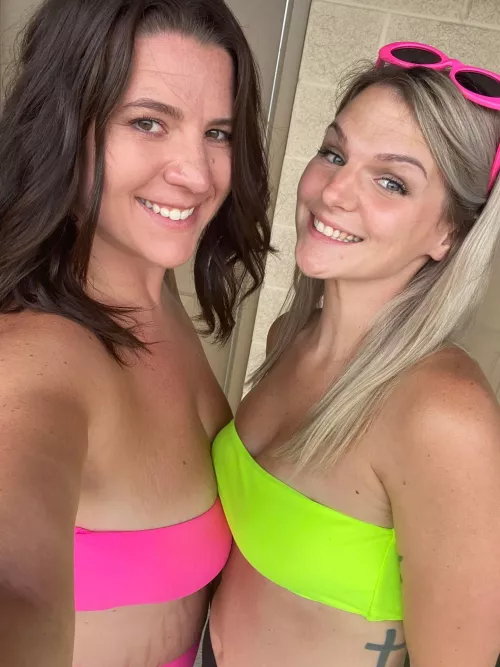 Blonde or brunette by Mr_McGiblets1245