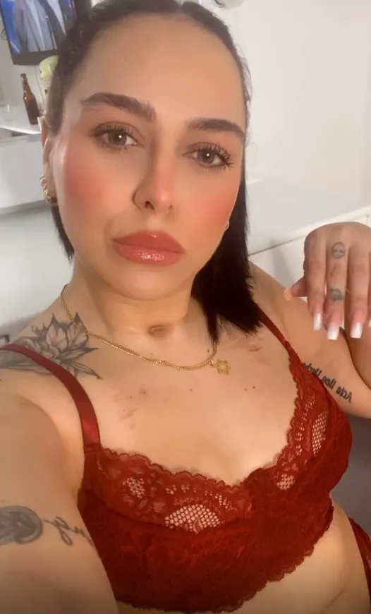 Cute little selfie in red :) posted by SnivelingToad