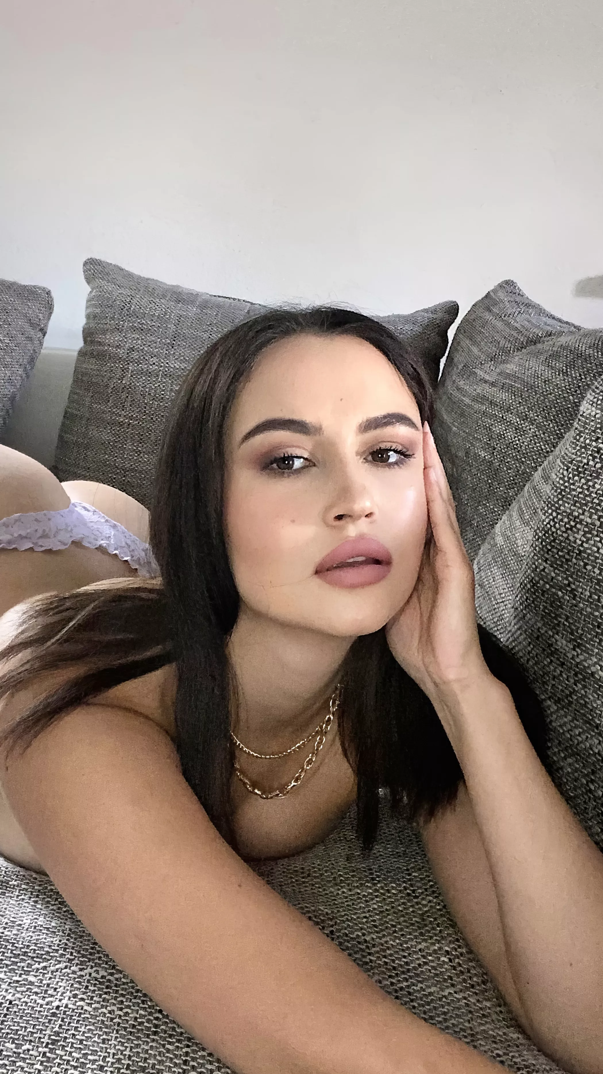 Feeling frisky, come and play with me! posted by interimThomas