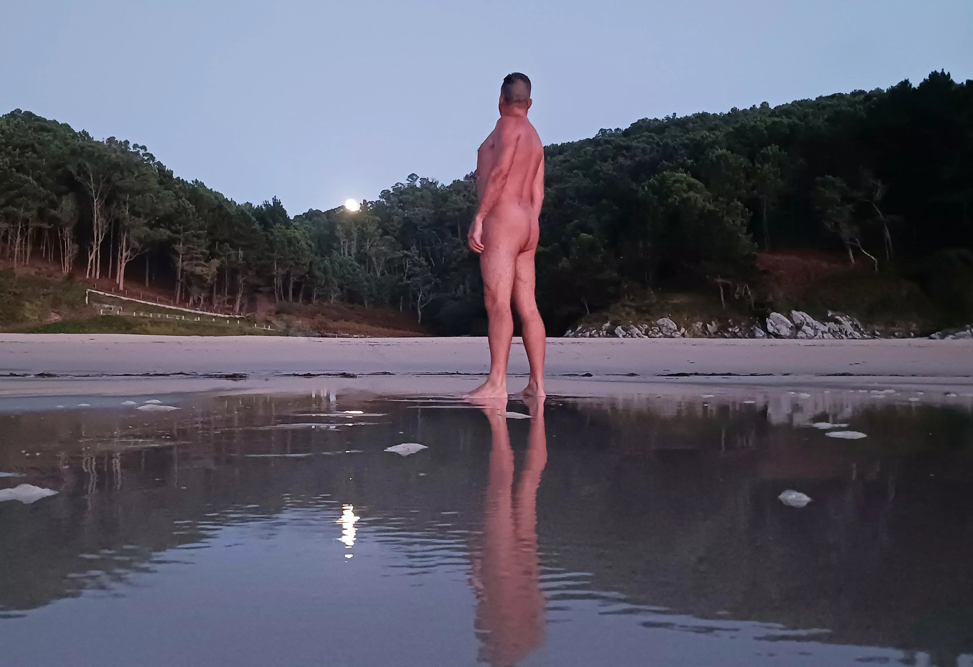 Fullmoon at the beach posted by nudebodytime