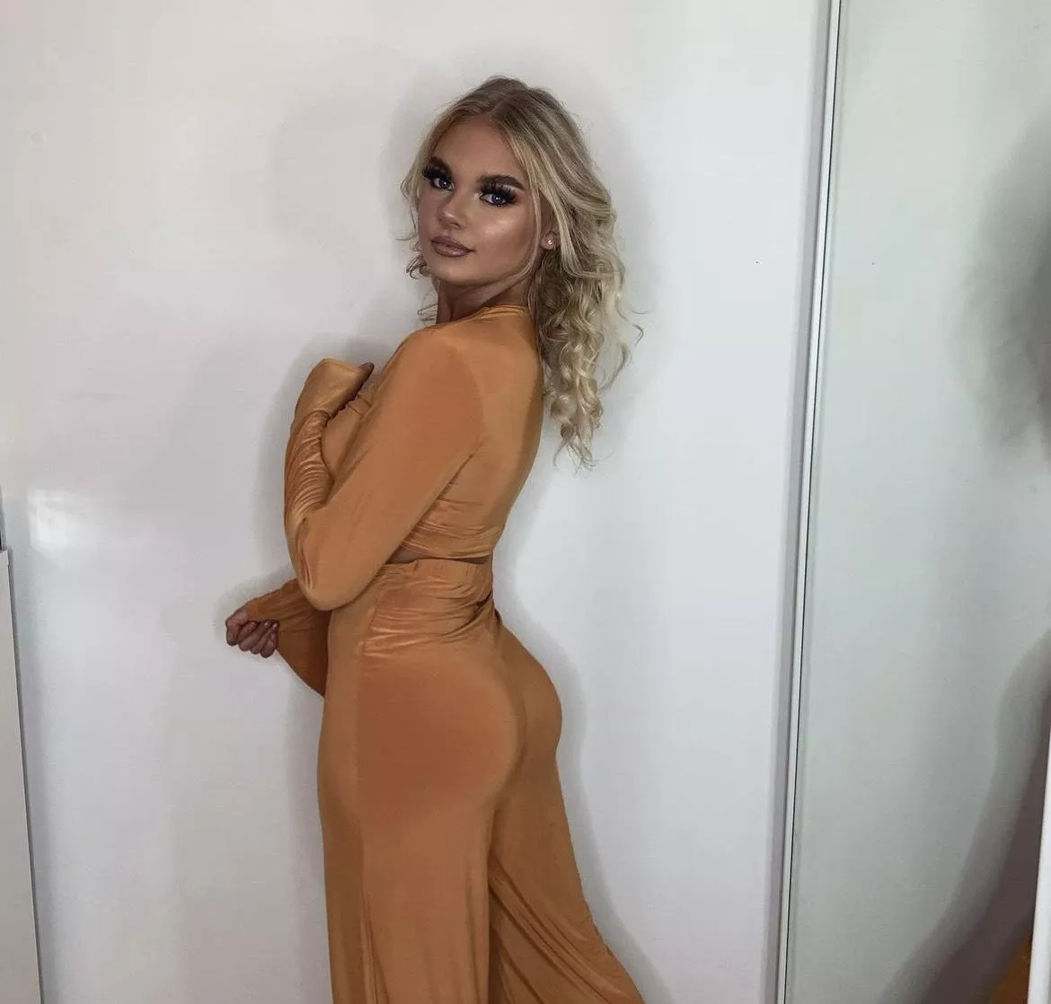 Gemma posted by PoolFancy4075