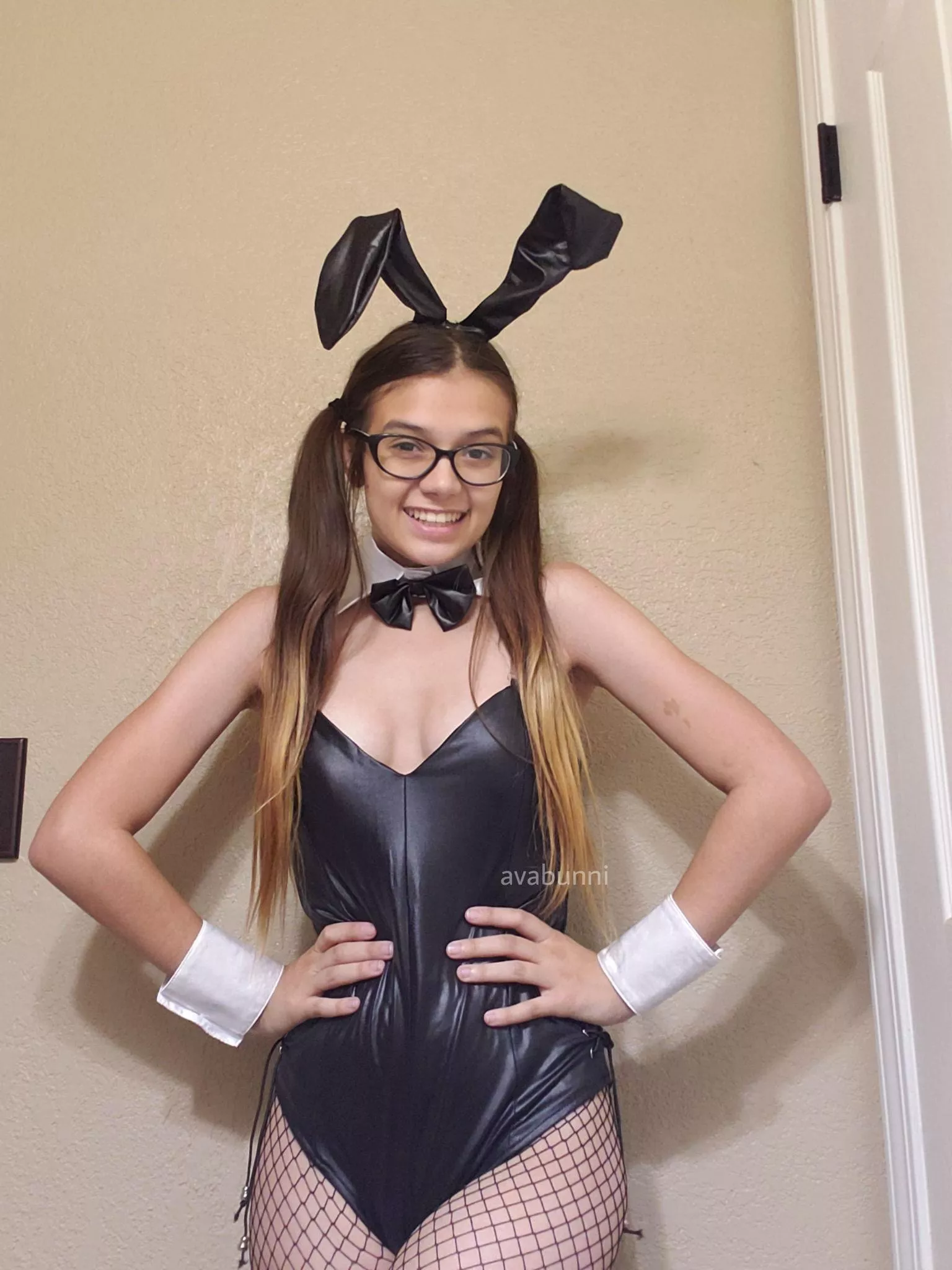 Grab me by my slutty waist posted by AvaBunni