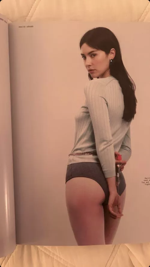 Gracie Abrams by assclown616