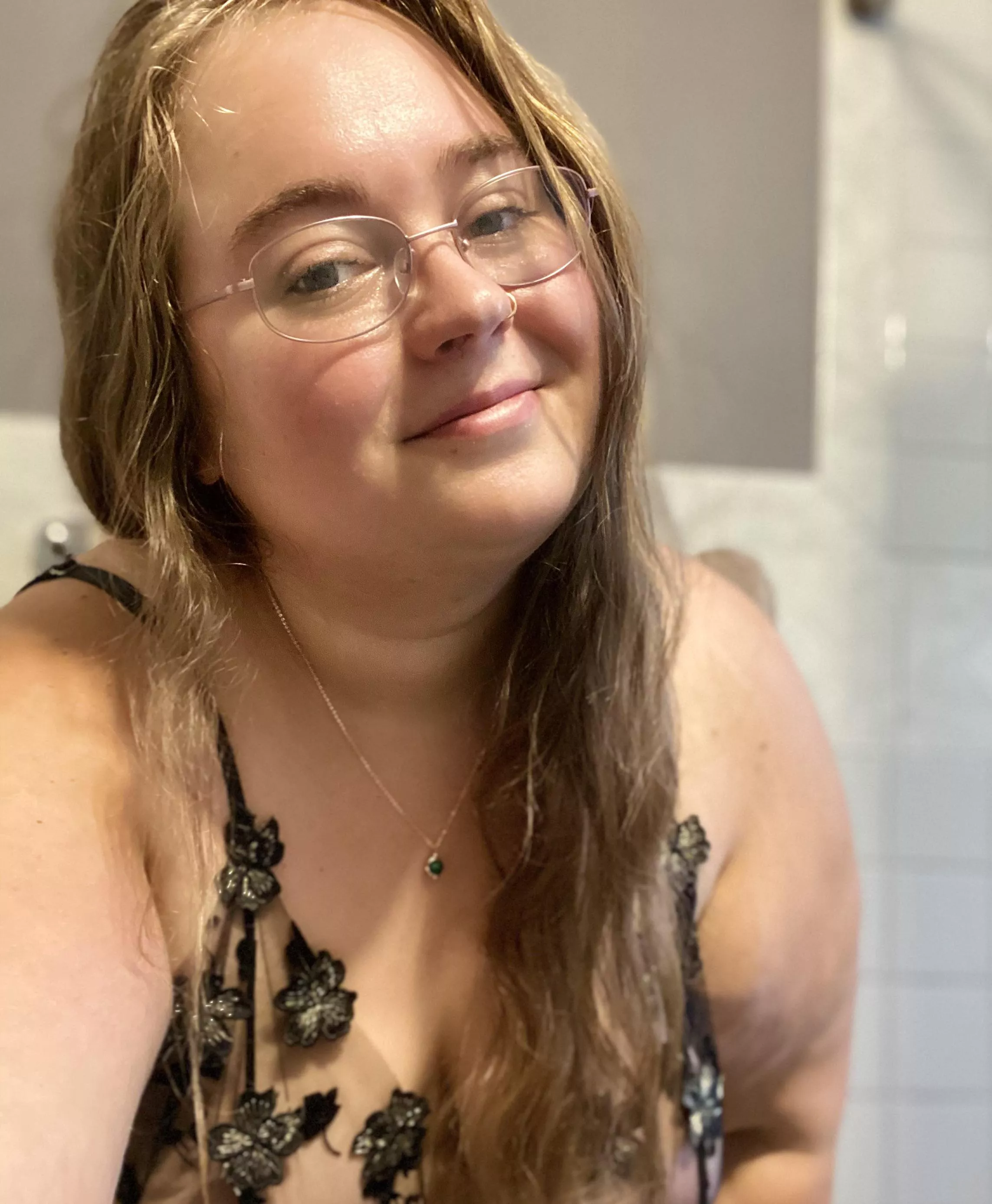 Happy Monday💕 posted by krystalkitty91