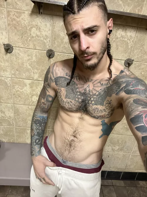 Hi 😋 by Educational-Bus1498