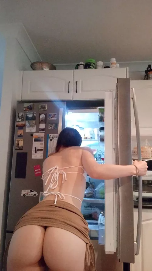 I'm not sure if what you asked for is in the fridge... by SammyZiva