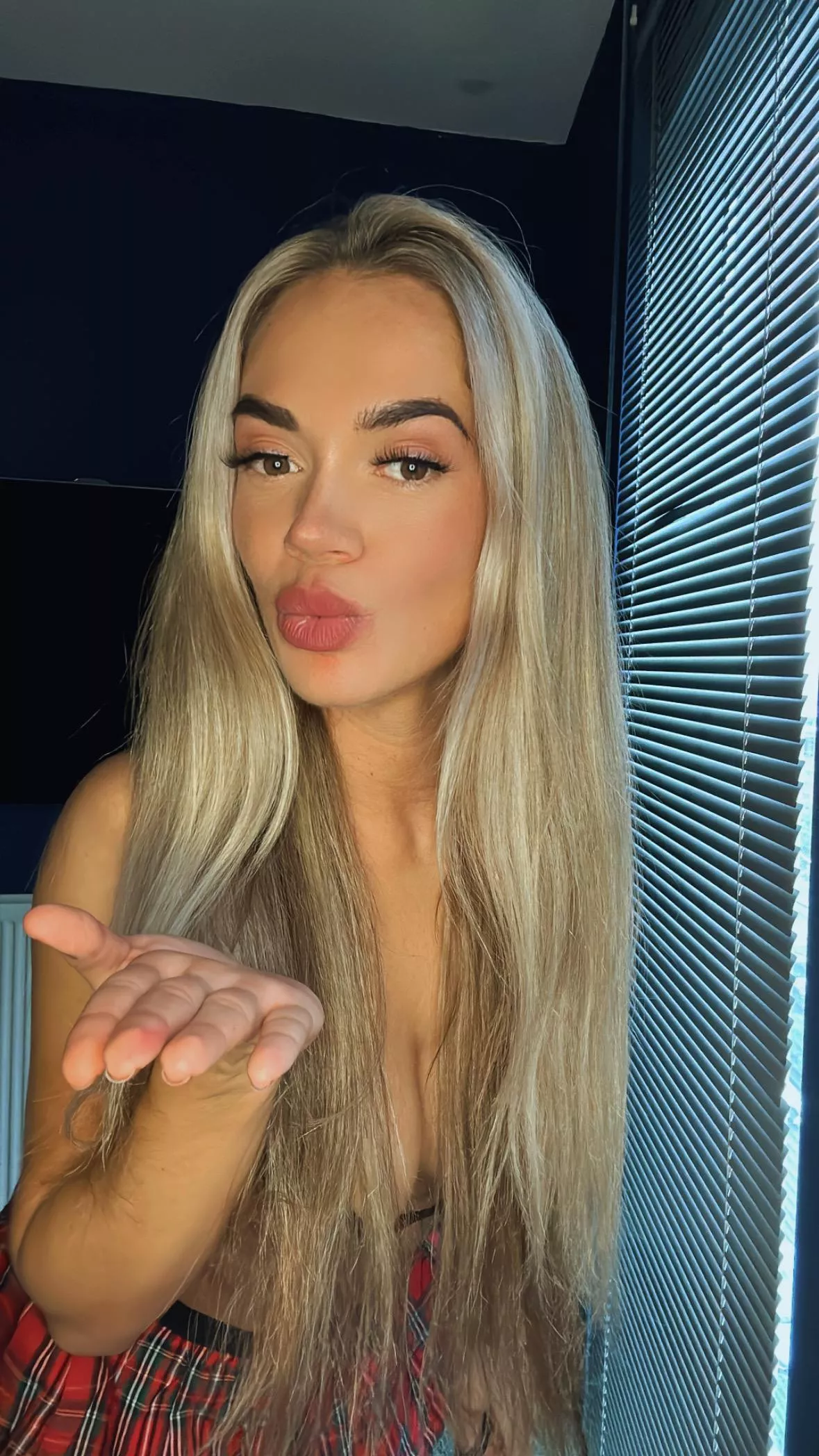 Im waiting for us to have fun posted by ClaraCZ