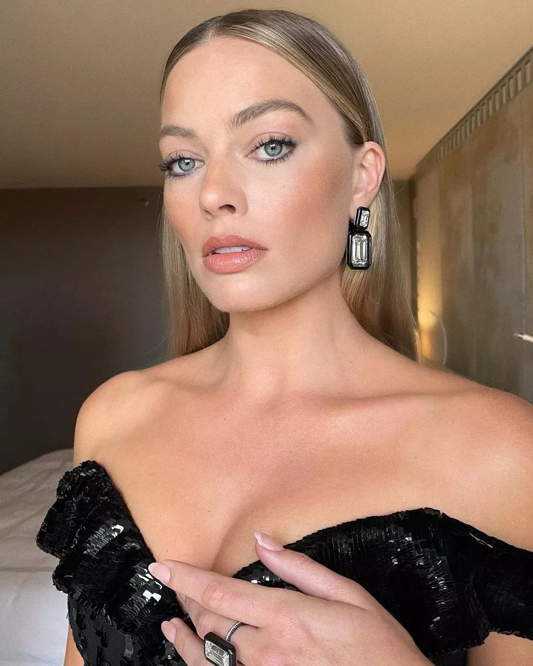 Margot Robbie posted by WrathofGod07