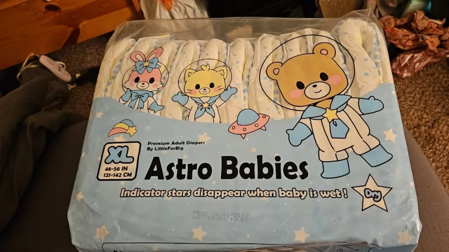 New diapeys 🥰 by _athenababy