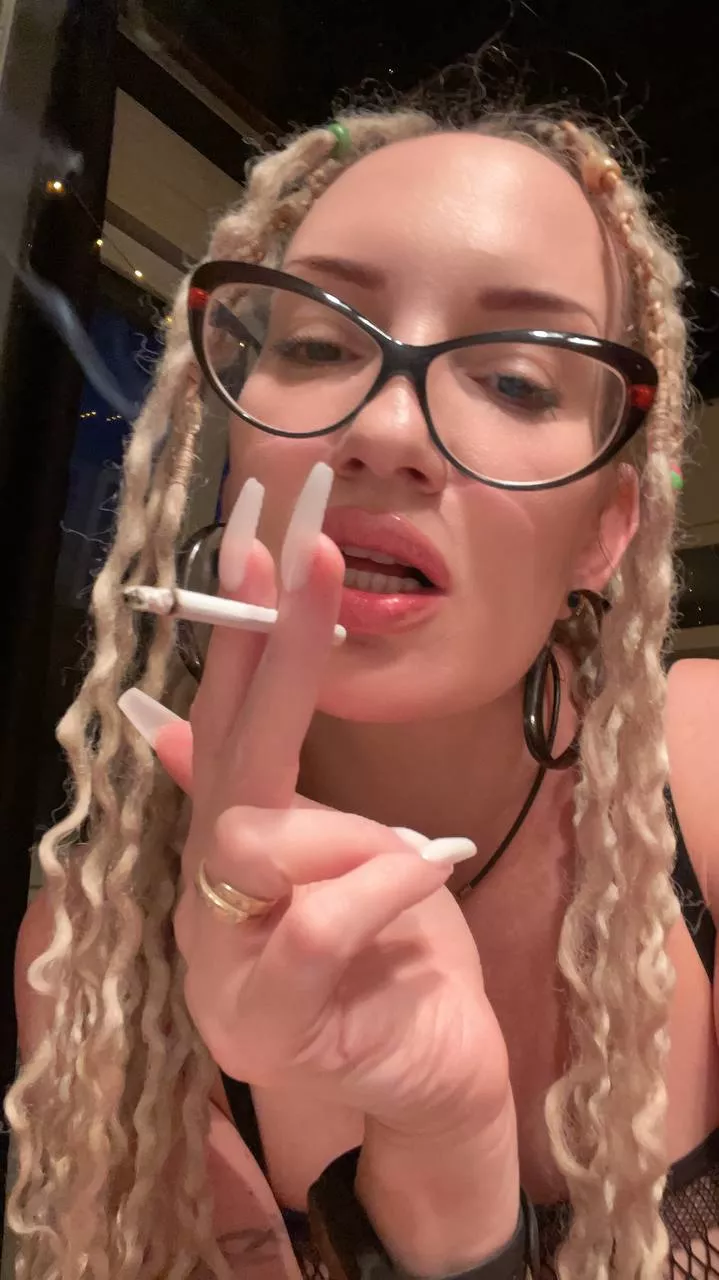 No e-cigarettes can replace the pleasure of cigarettes and the smell of tobacco posted by BadAssBitchXX