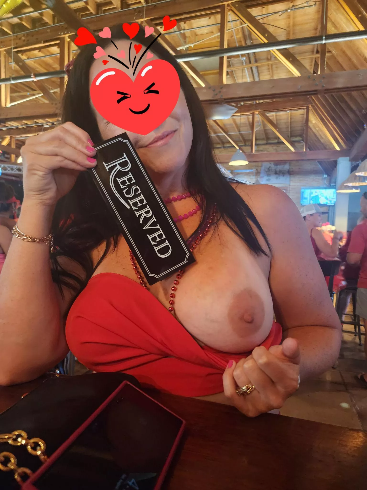 Pub Crawl Shenanigans! 😍 posted by stag_DDvixen