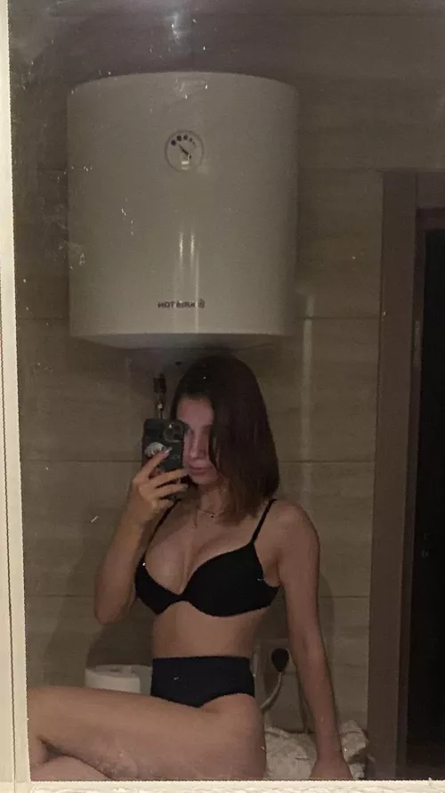 Ready for a night of pure pleasure? by AgedBlot