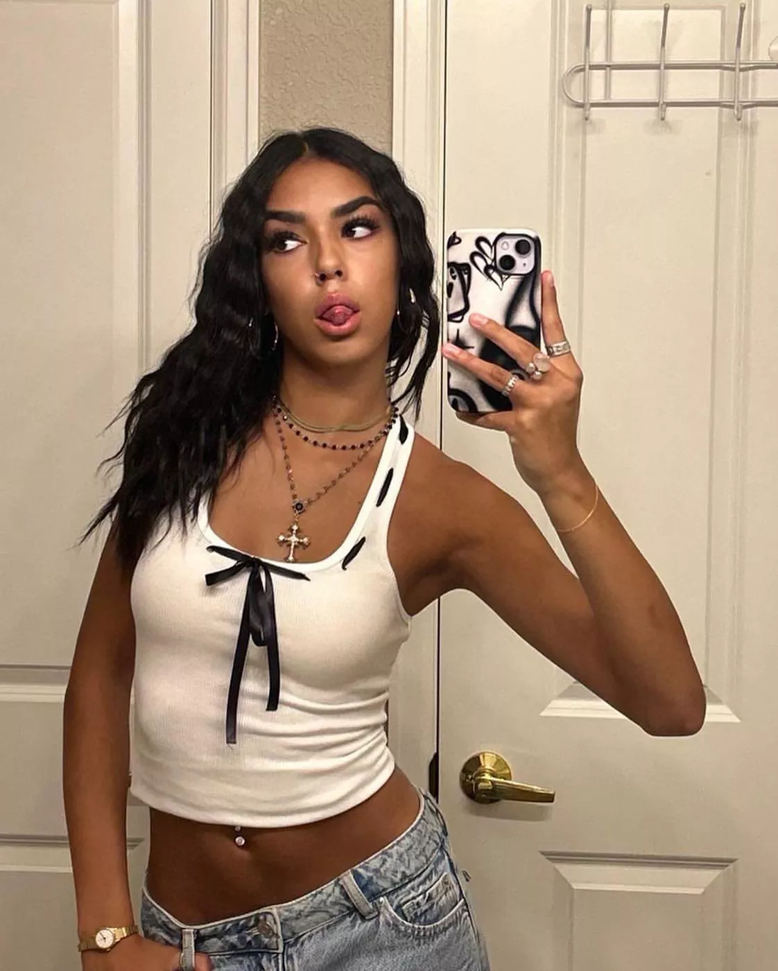 Tongue out posted by HonestRunner