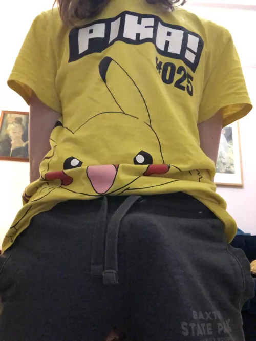 wanna see what’s underneath?🤭😘 by shydragon907